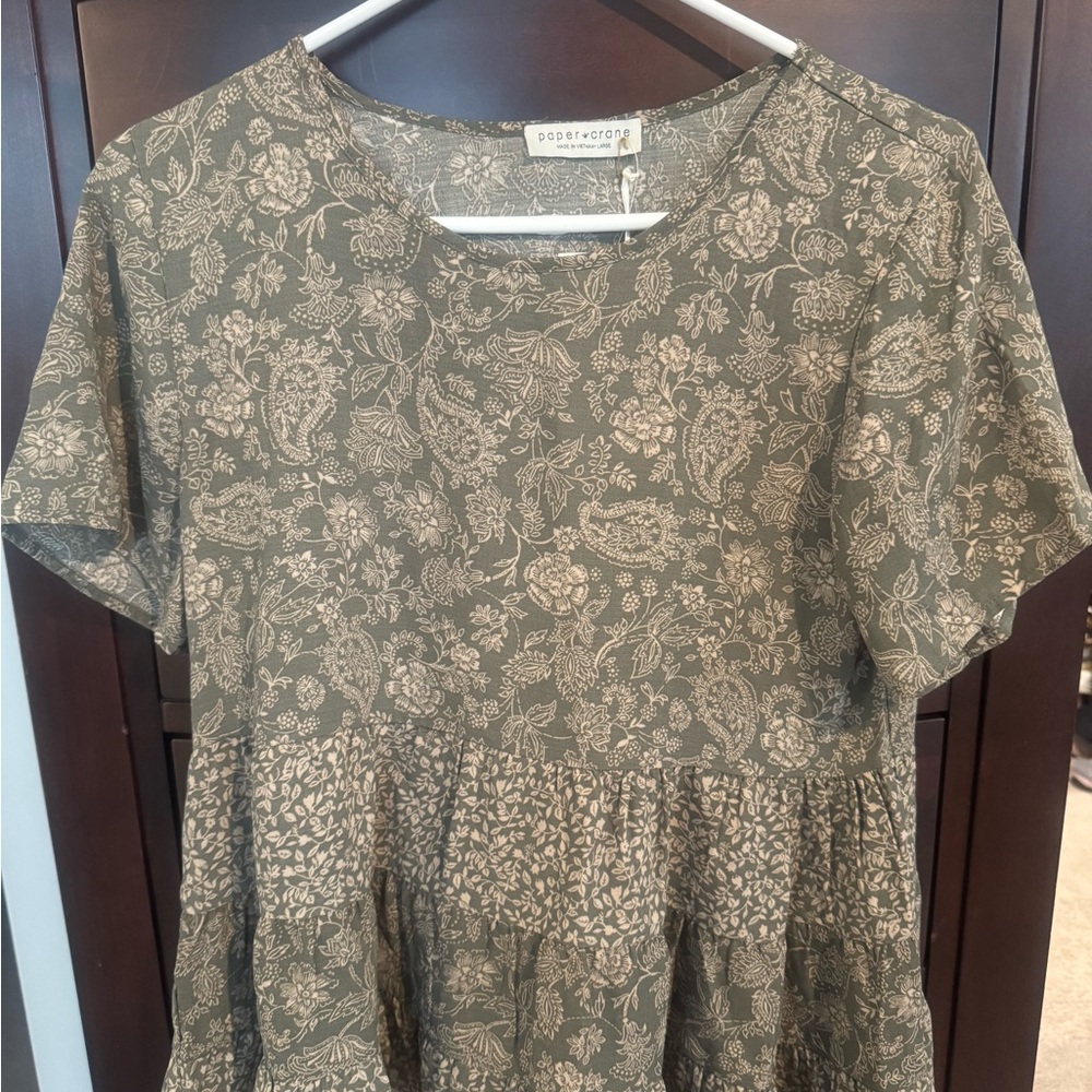 Paper Crane Olive Floral Short-Sleeve Peplum Tunic